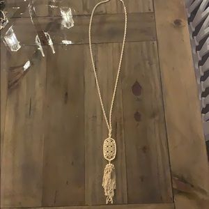 Kendra Scott necklace